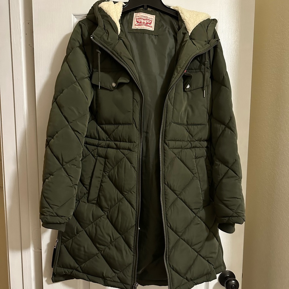 Levi’s Puffer Jacket with Fleece Lined Hood